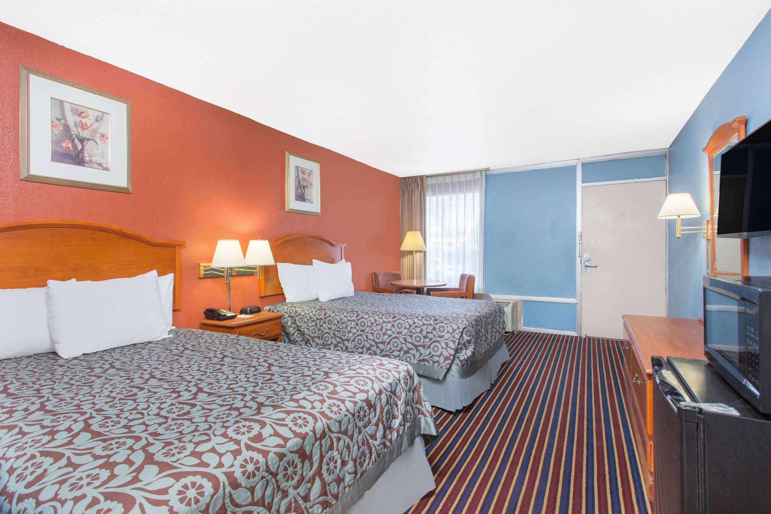 Days Inn Albany Buitenkant foto